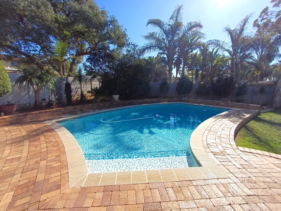 4 Bedroom Property for Sale in Vanes Estate Eastern Cape